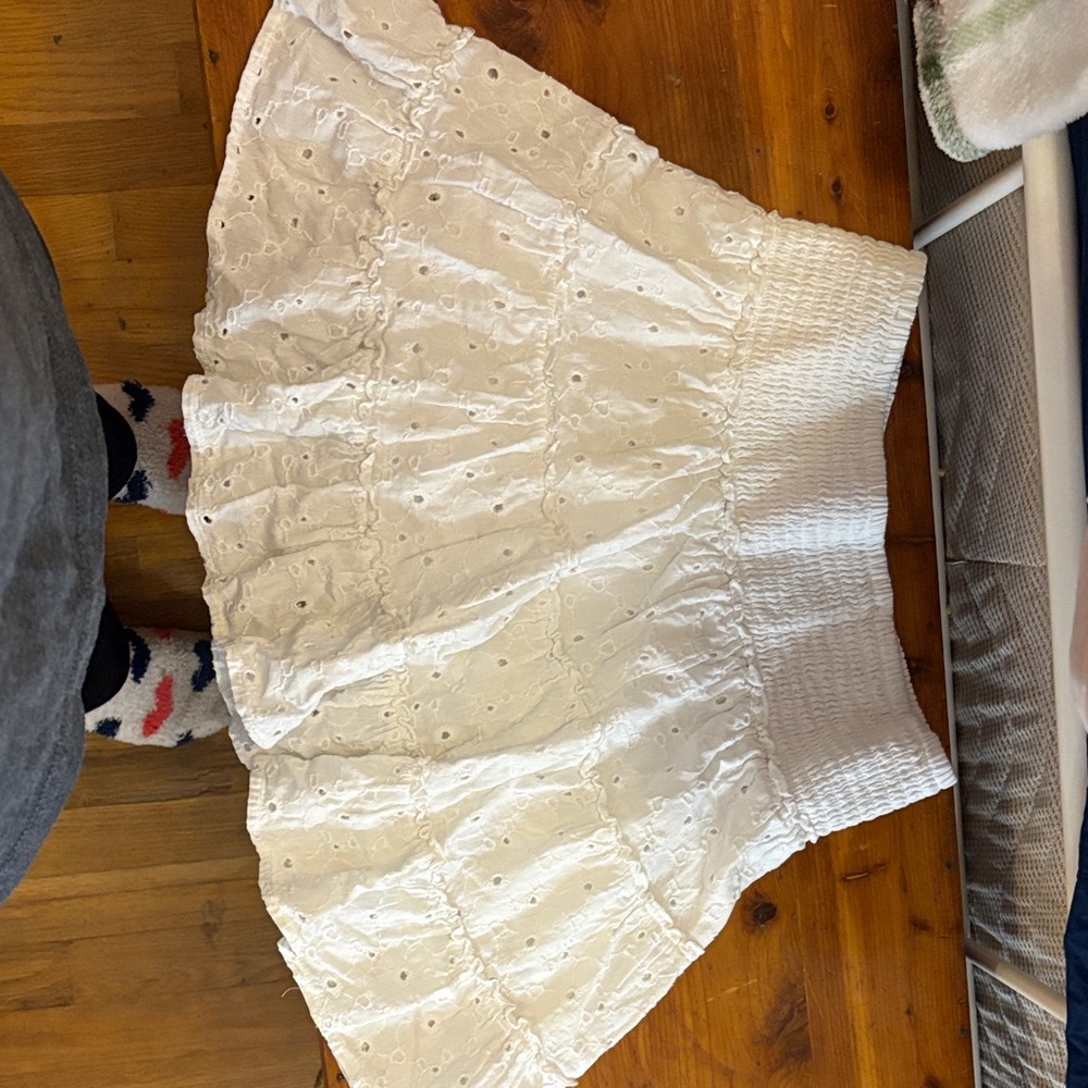American Eagle Outfitters White A-Line Skirt